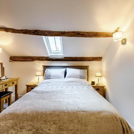 5 Bed In Kendal Oc-76617 *