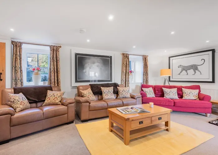 5 Bed In Kendal Oc-76617 *